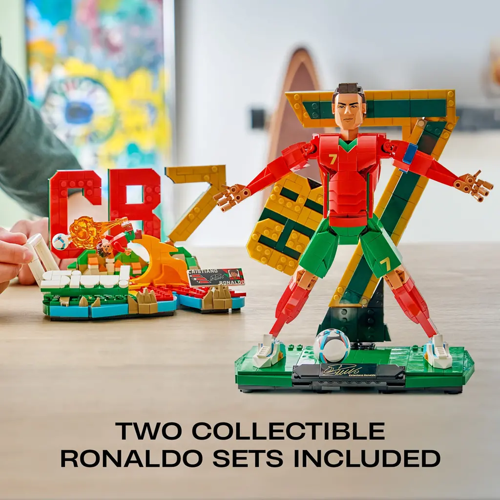 Alternative view of Mô Hình Lego Cristiano Ronaldo Collector's Set Co-Pack 66823