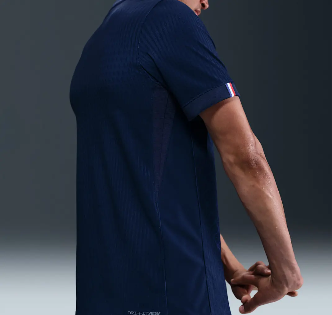 Alternative view of Áo Nike Paris Saint-Germain 2025/26 HJ4547-411