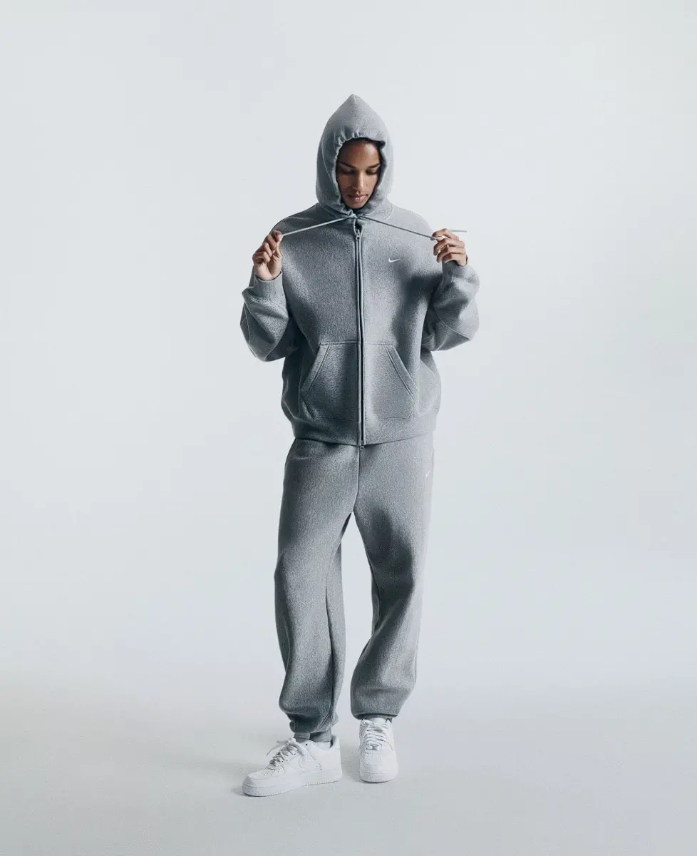 Đánh giá chi tiết bộ sưu tập trang phục Nike Studio Fleece mới nhất
