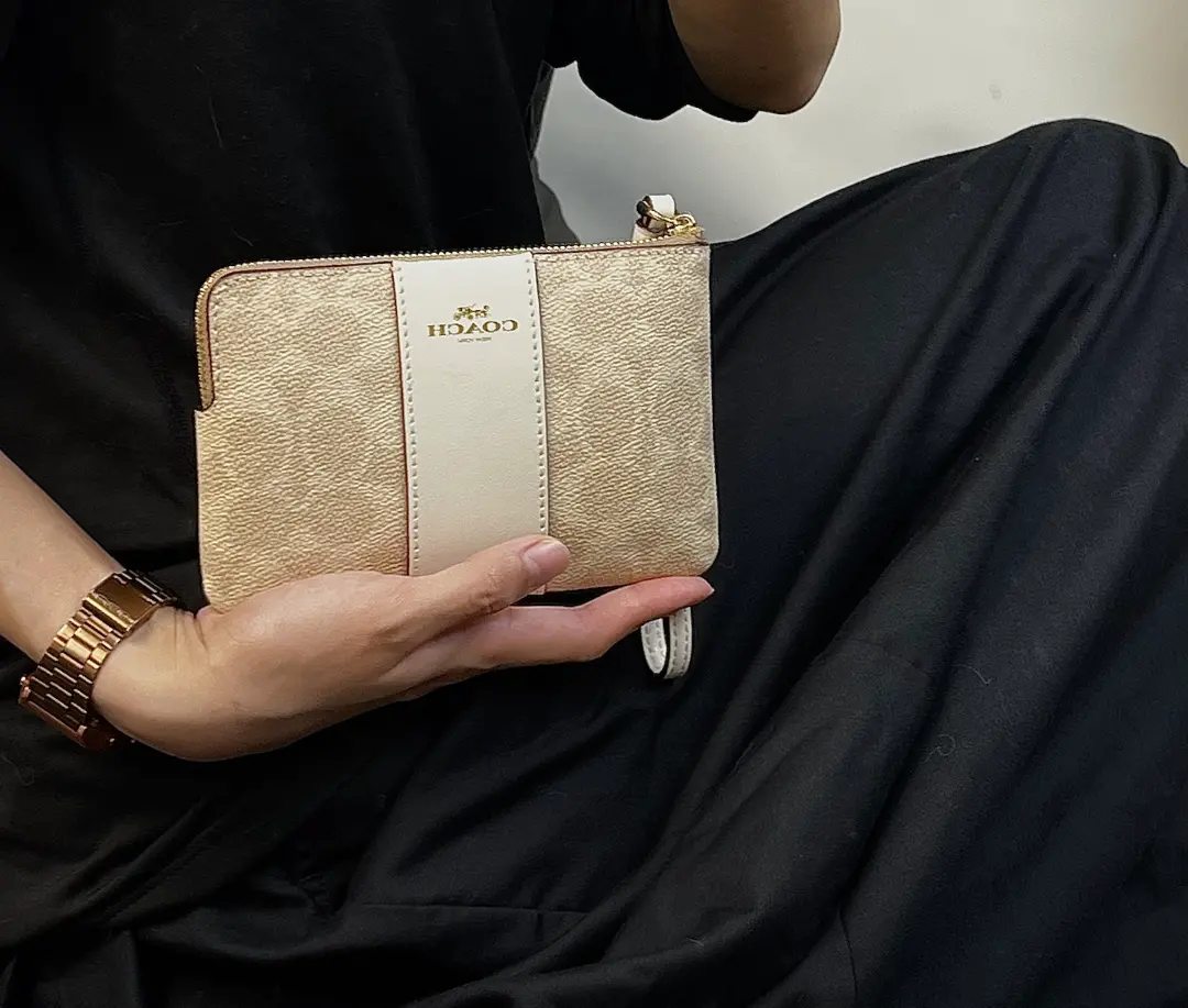 Túi Corner Zip Wristlet 'Chalk' CW854-IMXDM - Ảnh 3