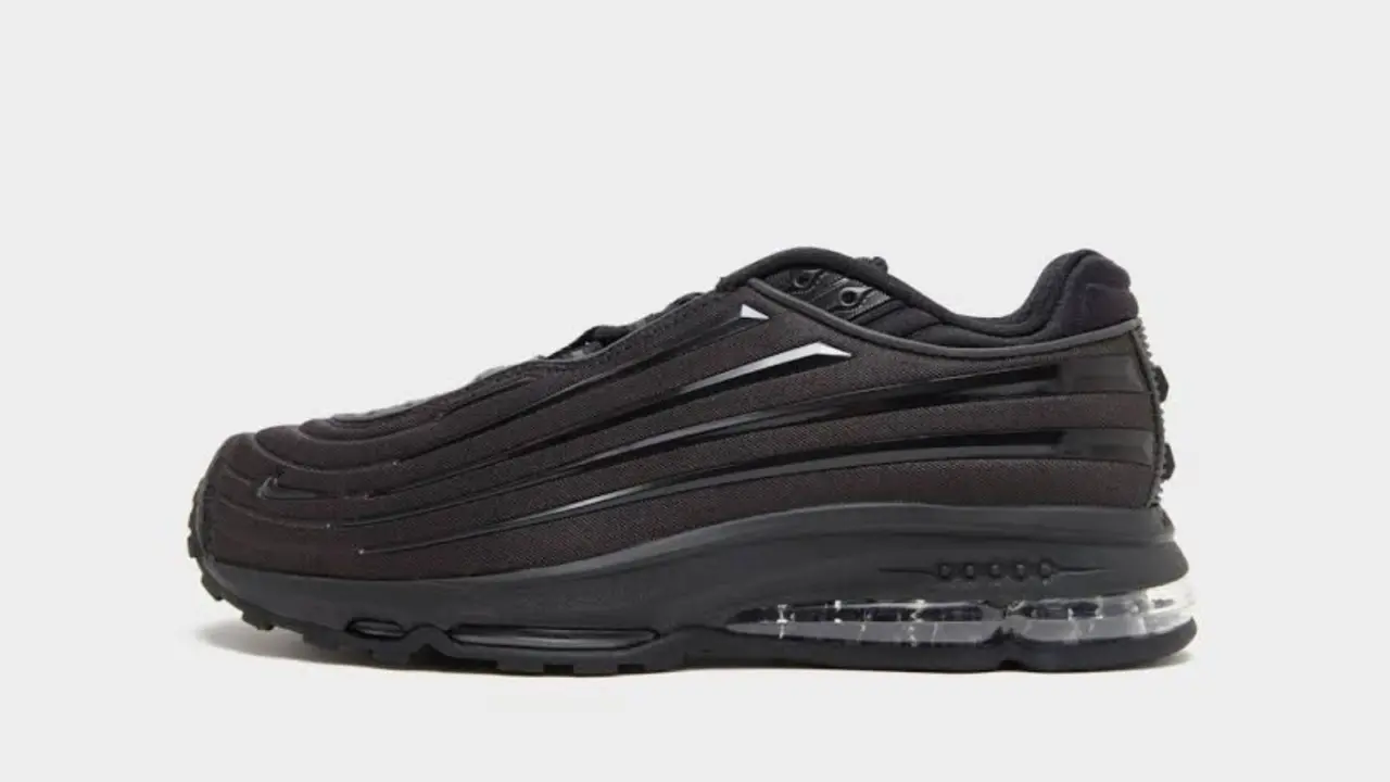 Hinh anh 2: Hinh anh Nike Air Max 2000 Retro phoi mau Triple Black, bieu tuong cua su hoi sinh dong san pham sneaker co dien.