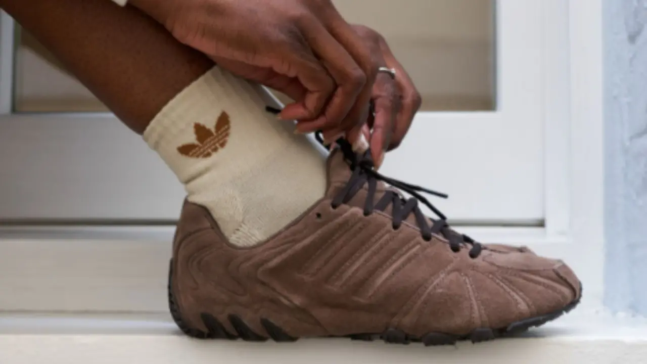 Hinh anh 8: Bo suu tap adidas Summer Silhouette Edit voi cac mau sneaker hybrid ket hop phong cach the thao va ballet nu tinh.