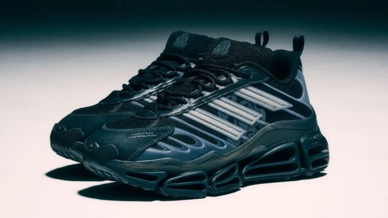 Hinh anh 1: Footpatrol x adidas Megaride Shades of Black, giay monochrome doc dao