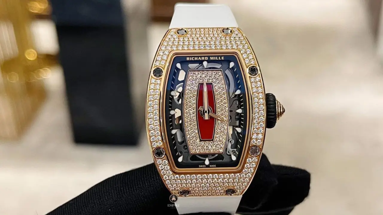 Hinh anh 5: Dong ho Richard Mille RM 07-01 ket hop kim cuong va thiet ke co khi