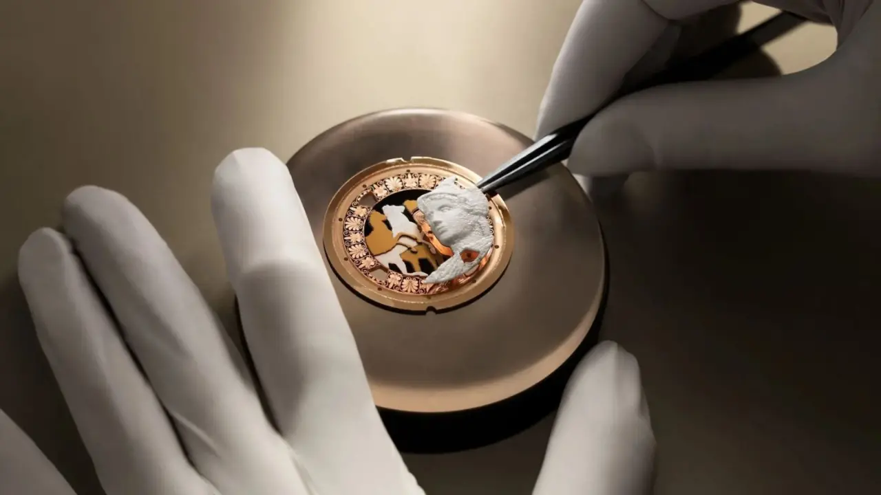 Hinh anh 1: Dong ho Vacheron Constantin Metiers d’Art voi hinh tuong Lamassu Assyria