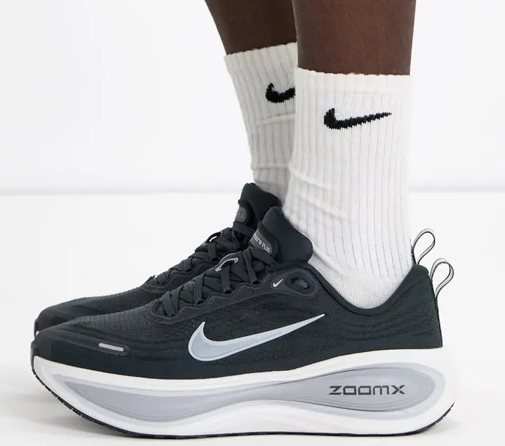 Alternative view of Giày Nike Vomero Plus 'Anthracite White' HV8150-008