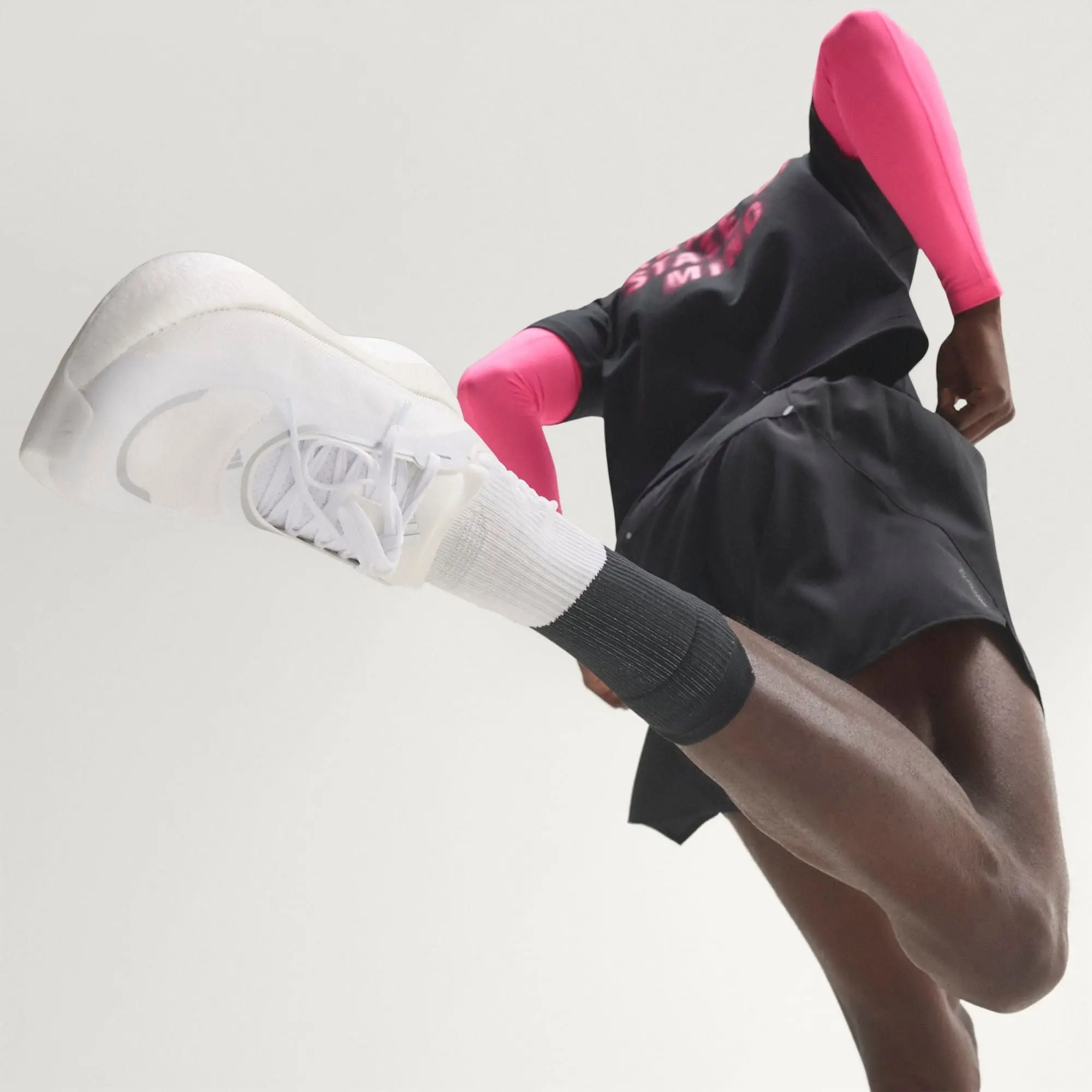 Alternative view of Giày Adidas Hyperboost Edge 'Cloud White Silver Metallic' KI4393
