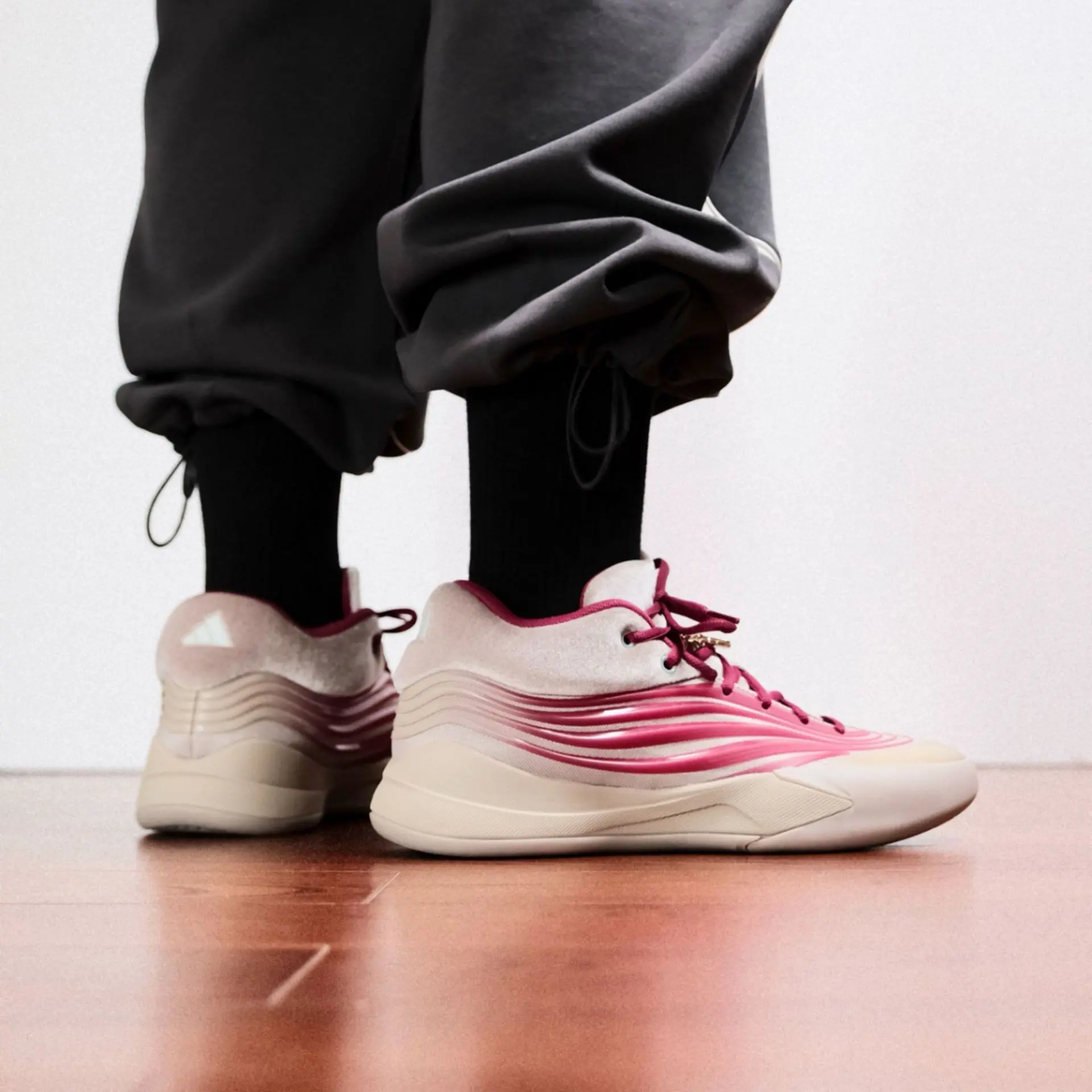 Alternative view of Giày Adidas Dame X ‘Gray Red’ KI7570