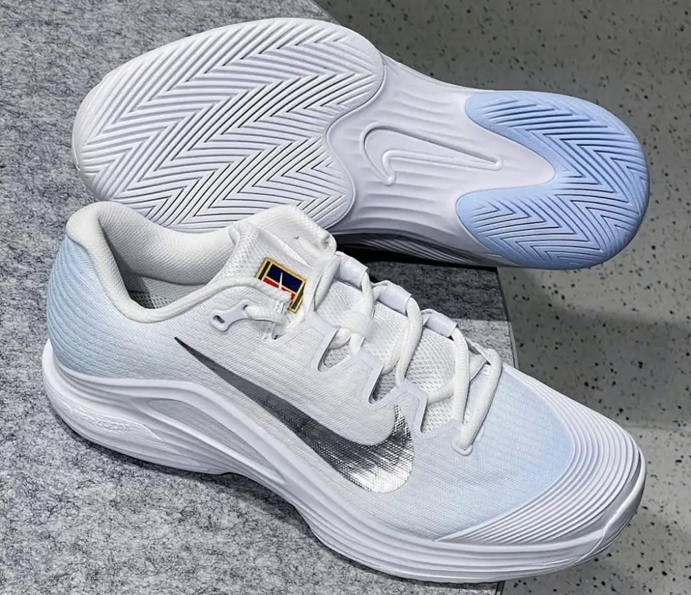 Đánh Giá Chi Tiết Giày Tennis Nike Zoom Vapor 12 All Court