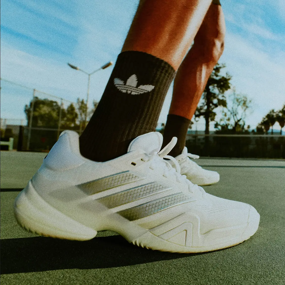 Alternative view of Giày Adidas Barricade 14 'White Tech Grey' KK4377