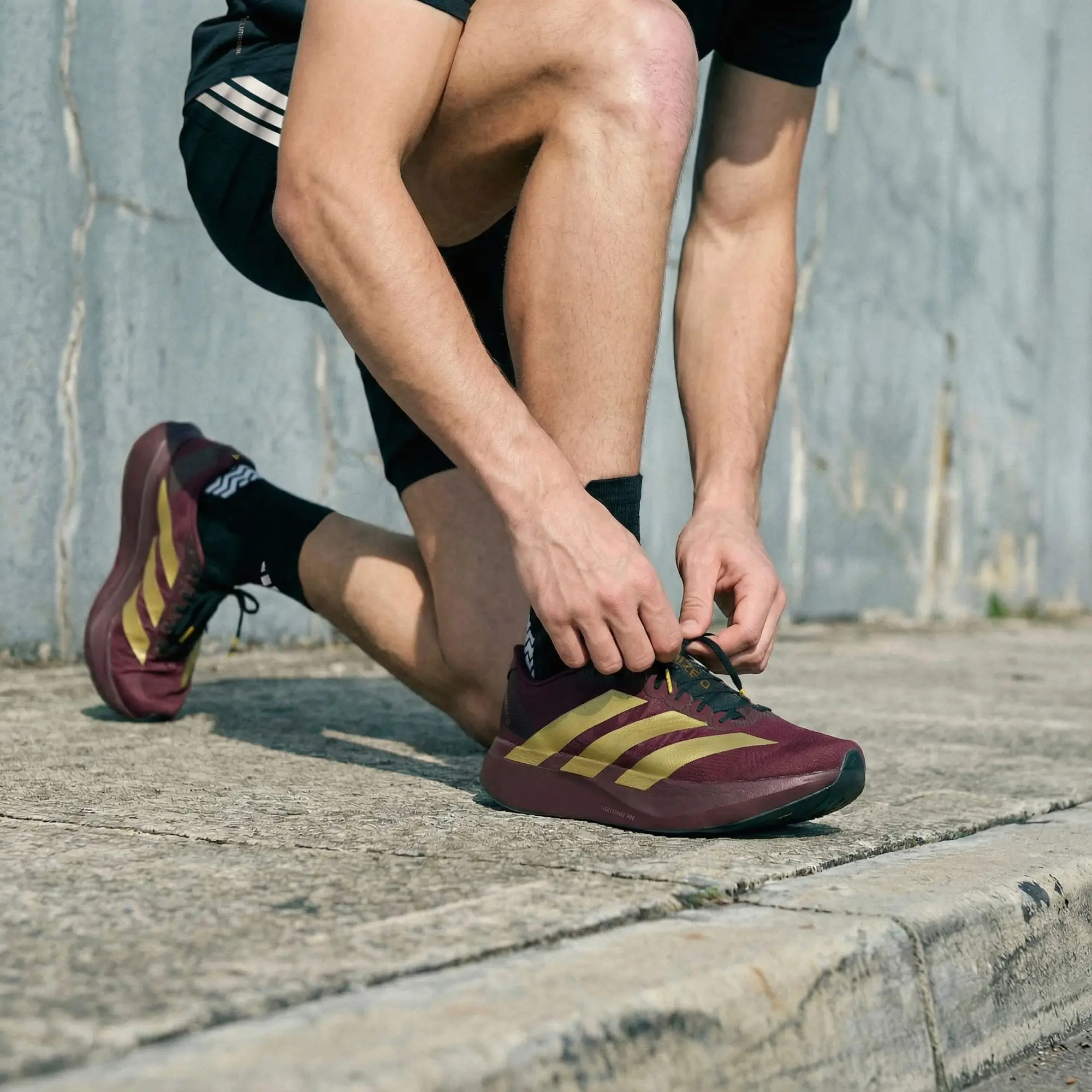 Alternative view of Giày Adidas Adizero EVO SL 'Maroon Gold Metallic' KK3678