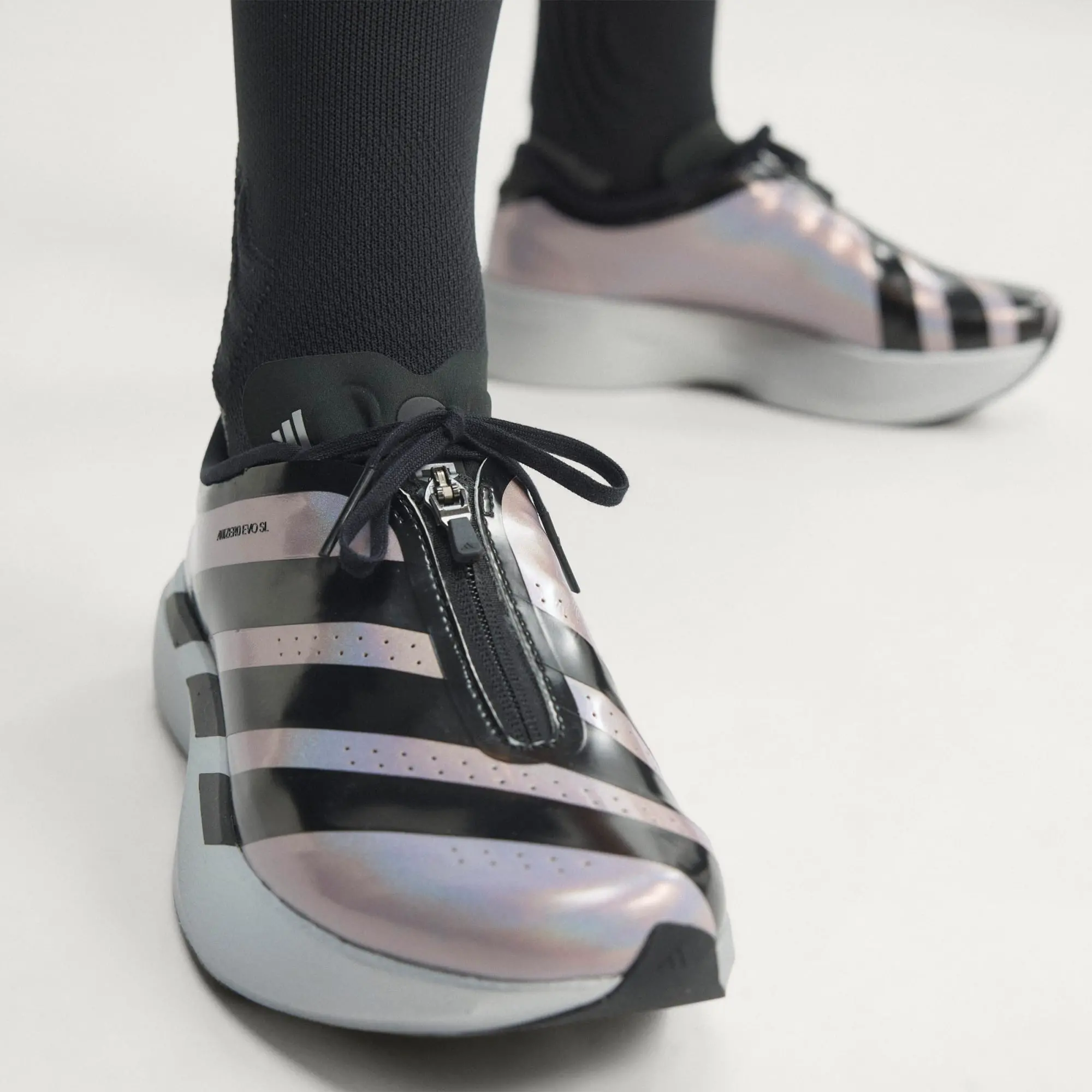 Alternative view of Giày Adidas Adizero Evo SL Zip 'Silver Black' KH7788