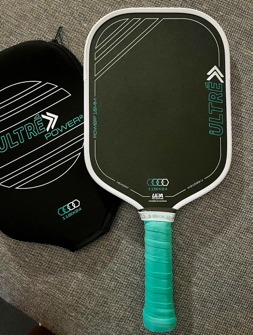 Đánh giá chi tiết vợt pickleball 11six24 Power 2 Ultré chuẩn mực mới