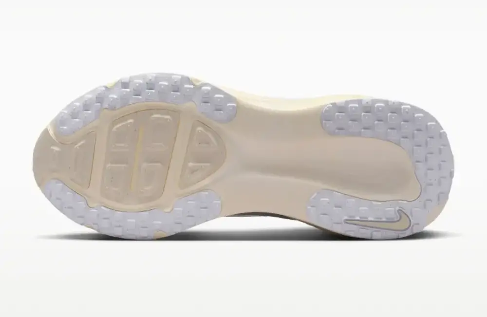 Alternative view of Giày Nike Vomero 18 ‘Summit White’ IO9915-100