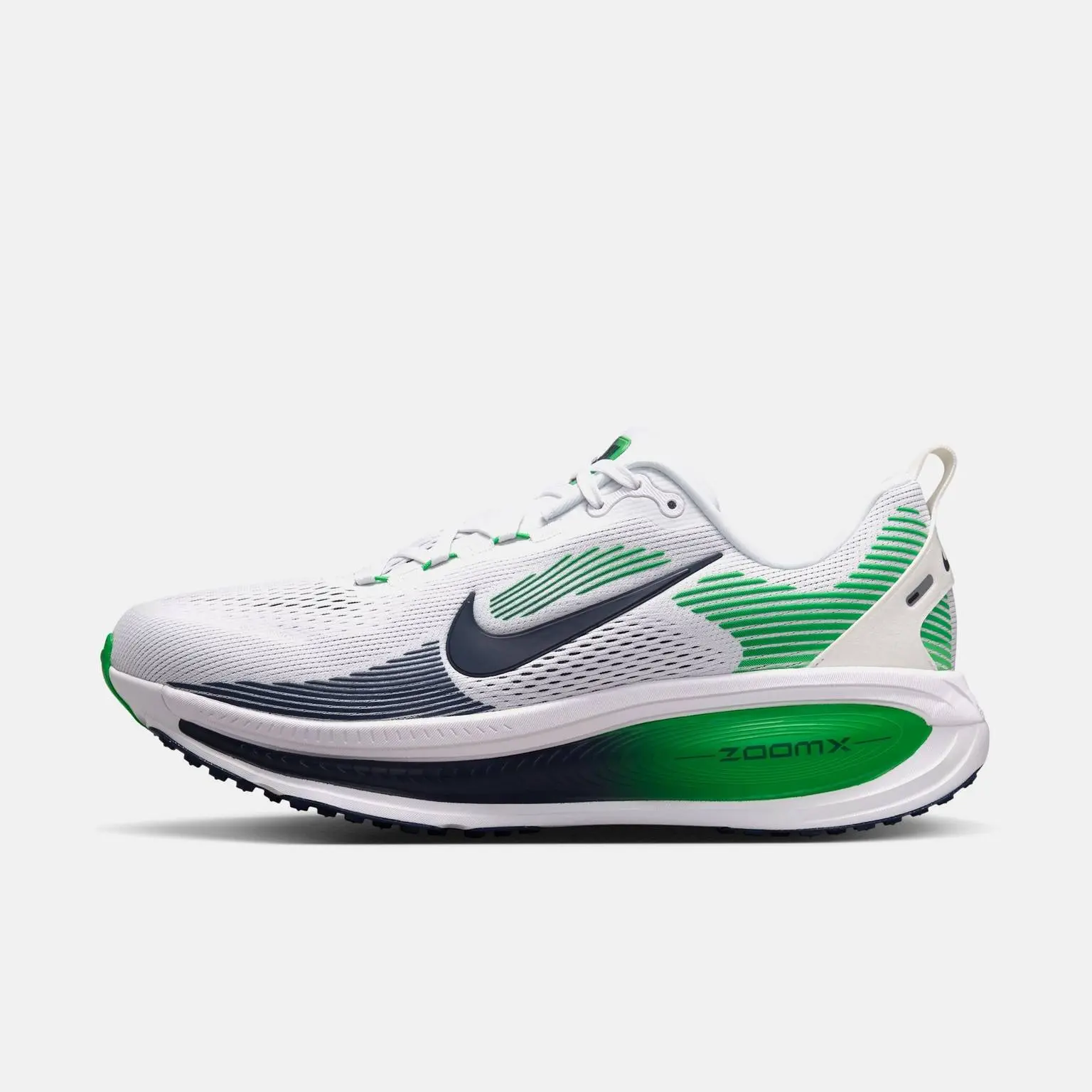 Alternative view of Giày Nike Vomero 18 'White Green Spark' HM6803-115