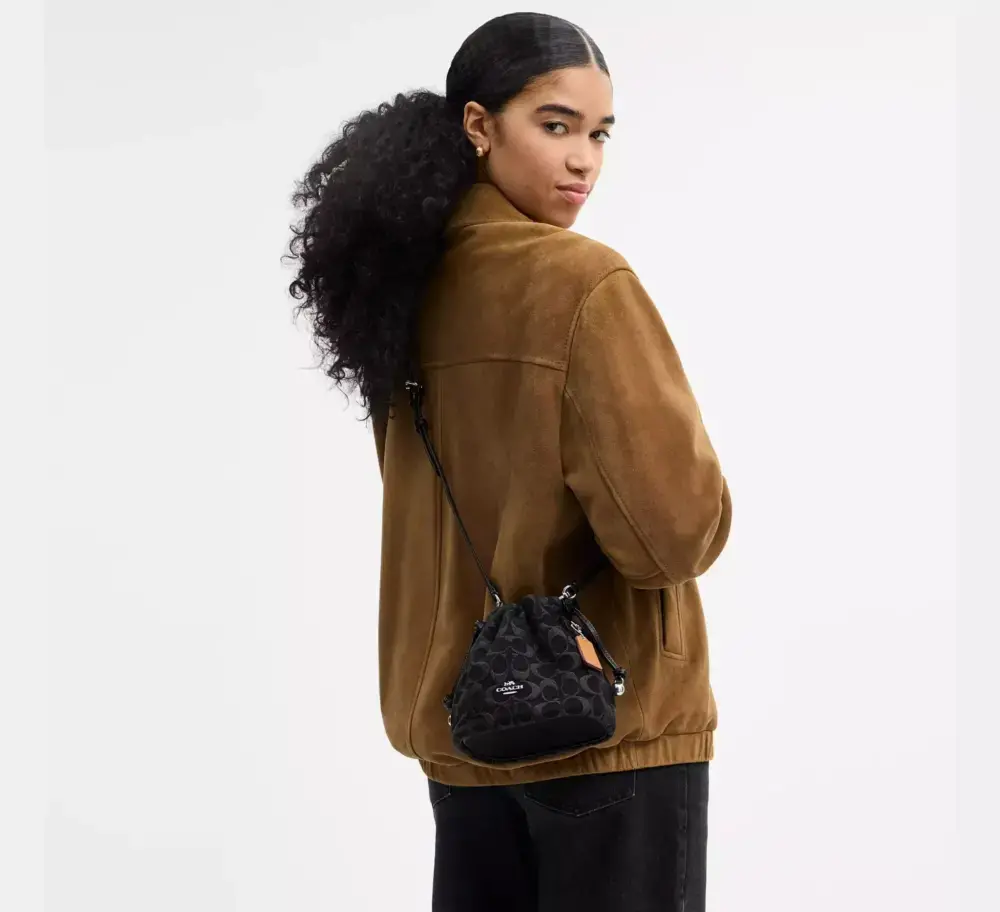 Alternative view of Túi Coach Faye Mini Drawstring Bag ‘Black’ CCZ45-SVBK