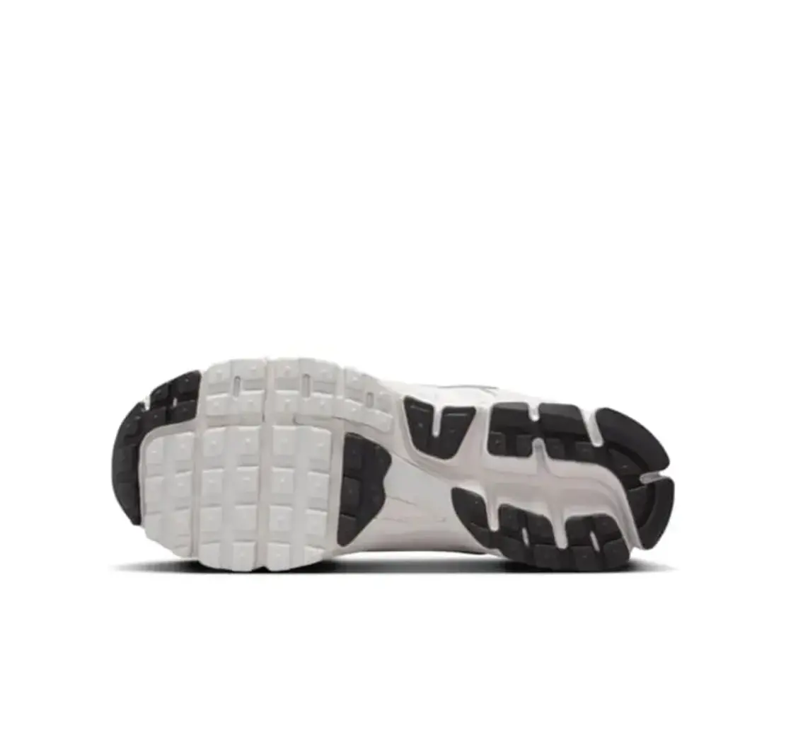 Giày Nike Vomero 5 ‘Pure Platinum Metallic Silver’ HF6998-002 - Ảnh 5