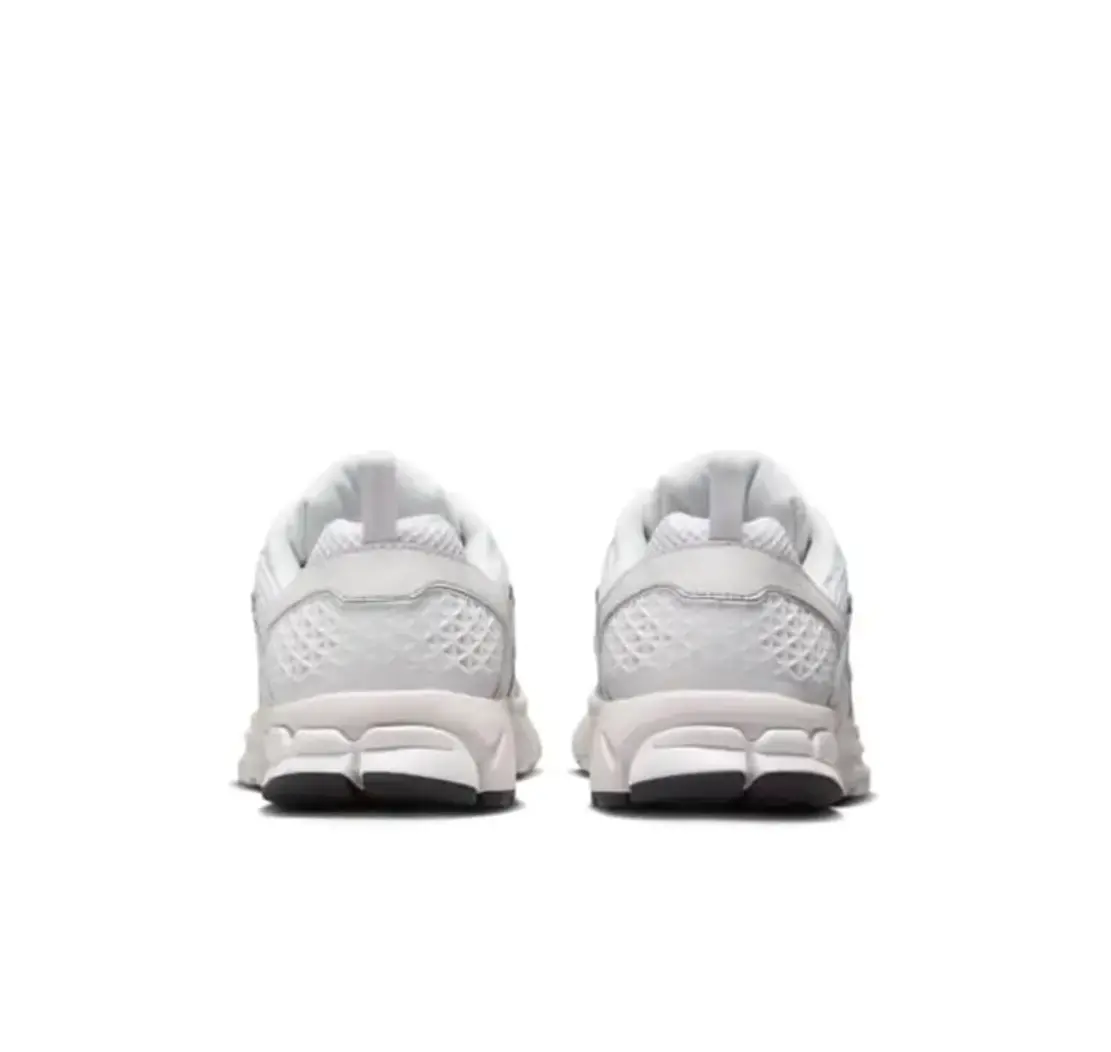 Alternative view of Giày Nike Vomero 5 ‘Pure Platinum Metallic Silver’ HF6998-002