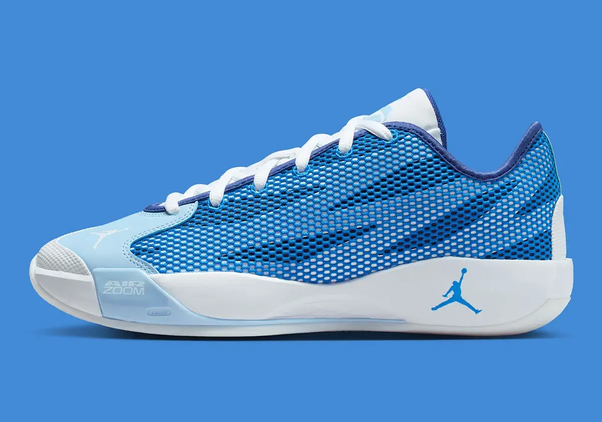Alternative view of Giày Nike Air Jordan Luka 77 'Big Ticket' IF1610-102
