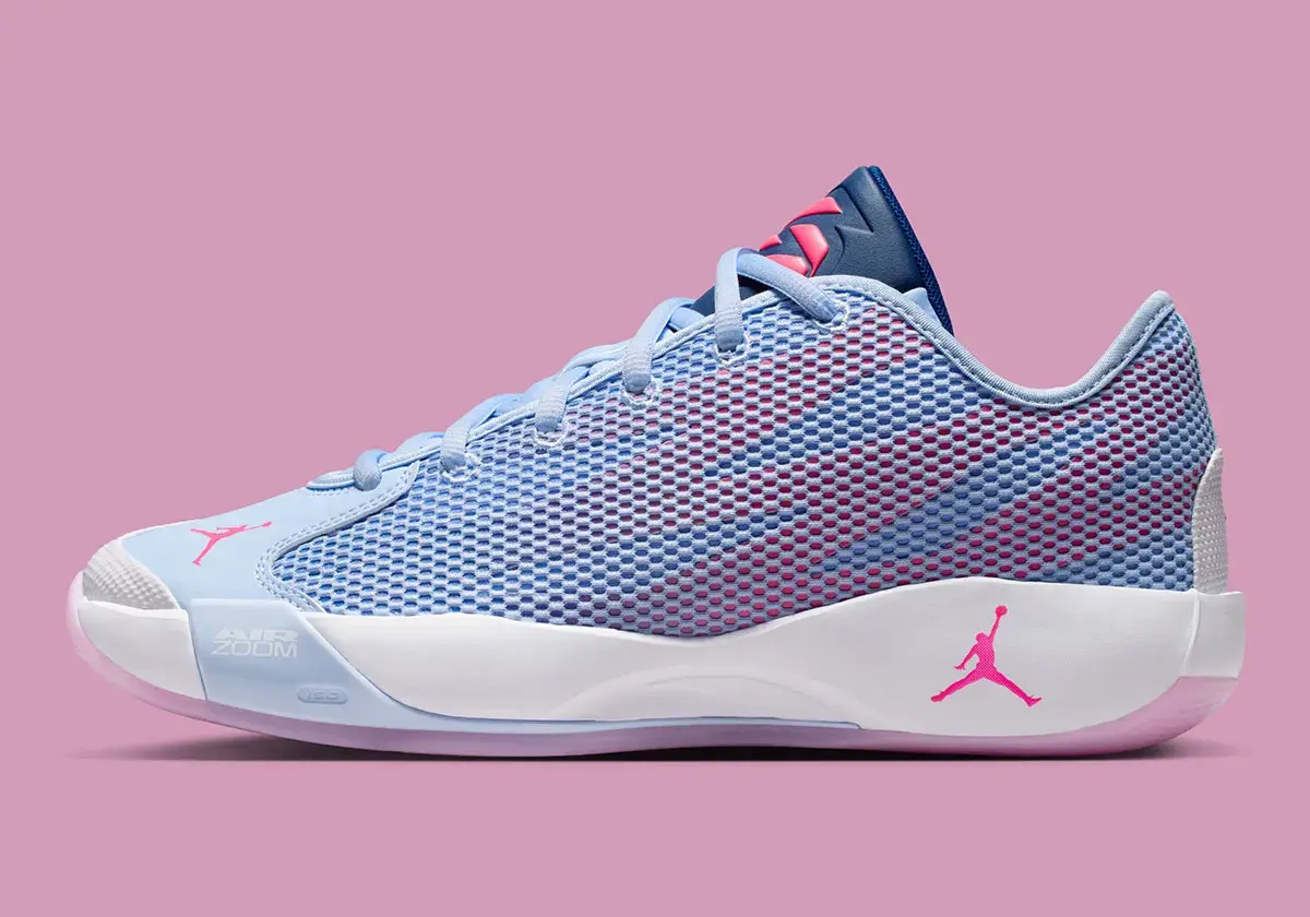 Alternative view of Giày Nike Air Jordan Luka .77 'Familia' IF1610-500