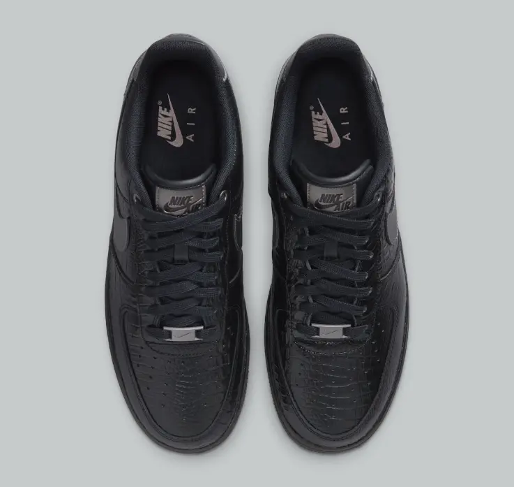 Alternative view of Giày Nike Air Force 1 Low 'Triple Black Croc' IV6306-010