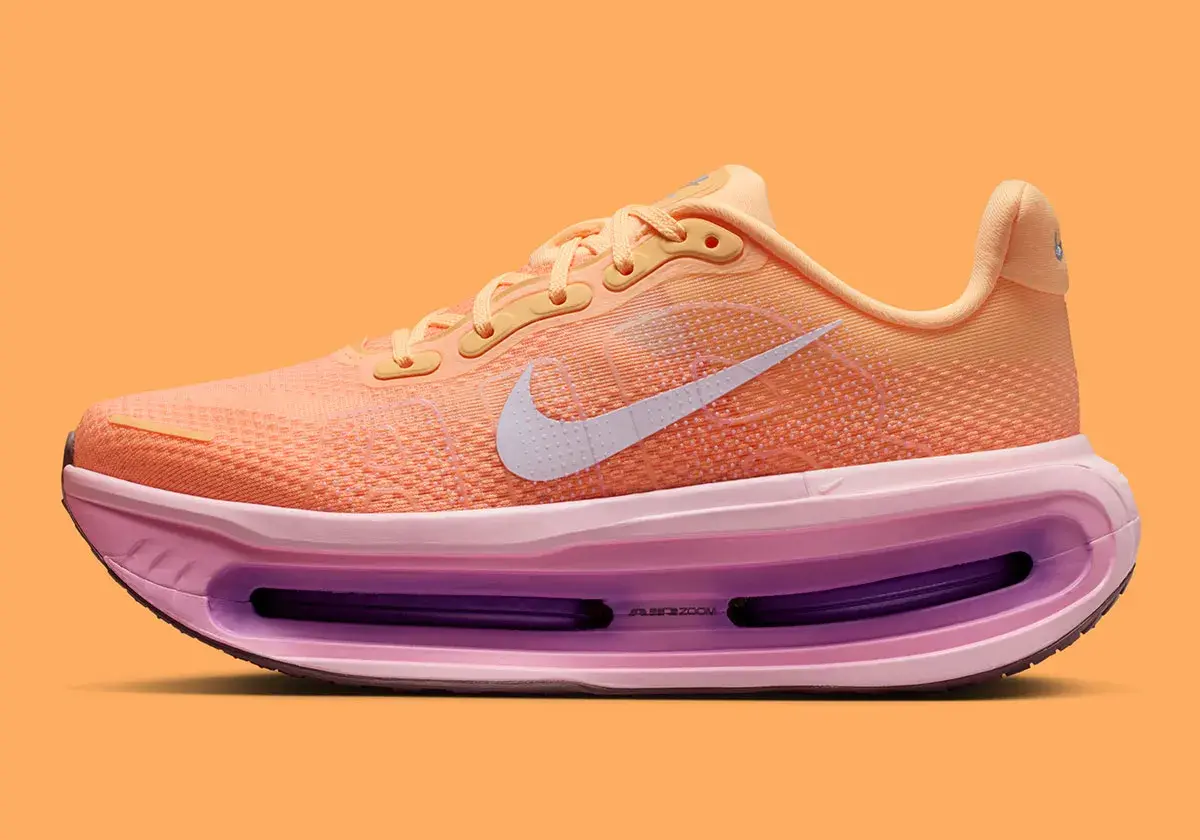 Alternative view of Giày Nike Vomero Premium 'Tangerine Tint' HM5973-801