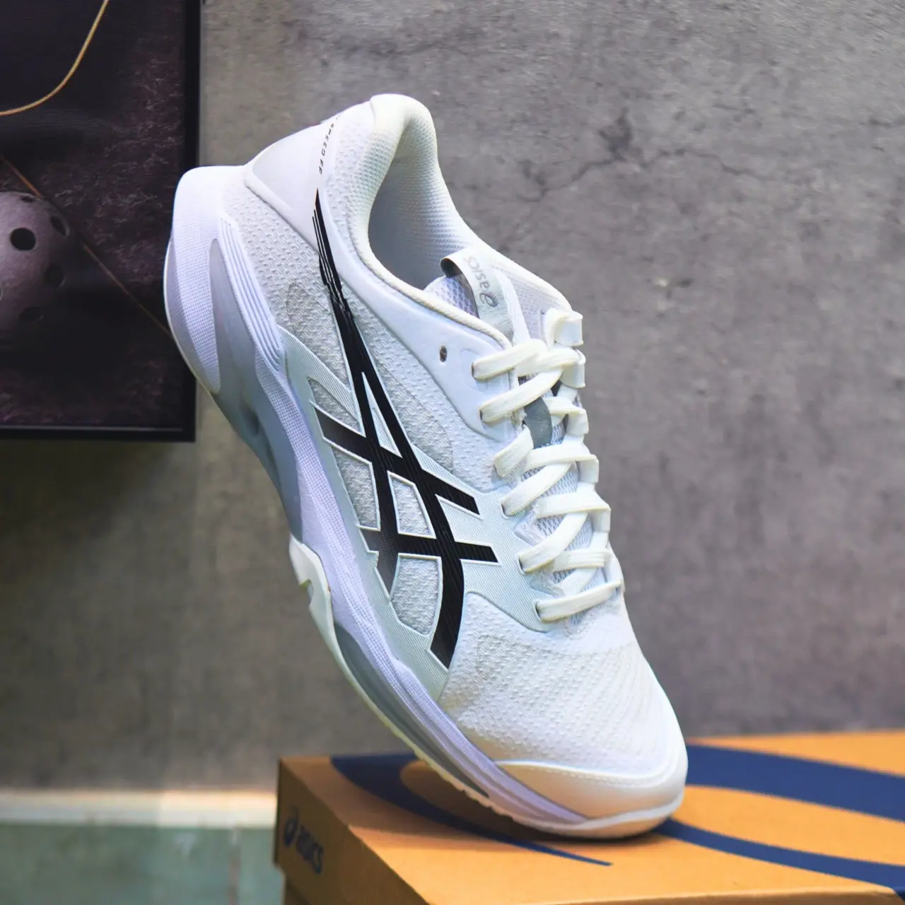 Đánh giá chi tiết giày tennis ASICS Solution Speed FF 4