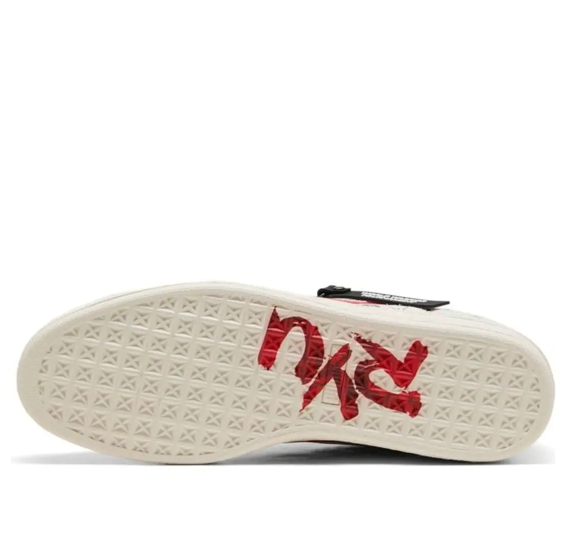 Alternative view of Giày Puma x Street Fighter Suede 'RYU' 410647-01