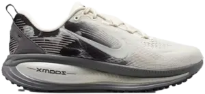 Giày Nike Vomero 18 SE 'Beige' IF4463-002