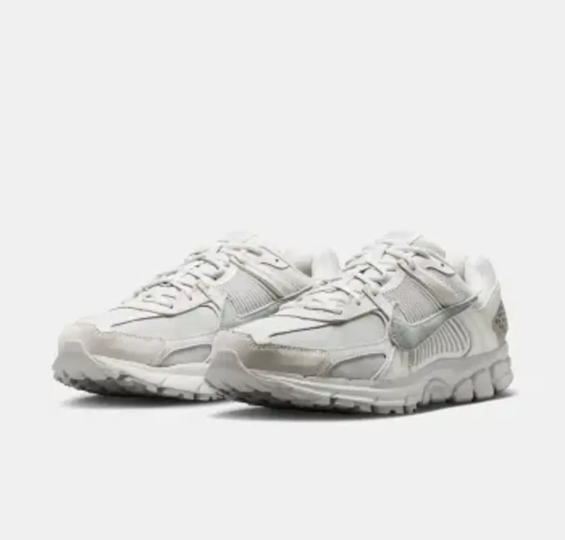 Alternative view of Giày Nike Zoom Vomero 5 SE 'Vast Grey' IH8039-001